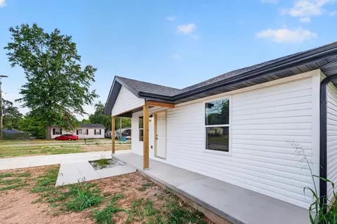 Exterior - 1451 N Lexington Ave, Springfield, MO 65802 photo 4 of 12