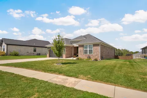 Other - 1065 W Gaslight Dr, Springfield, MO 65810 photo 2 of 7