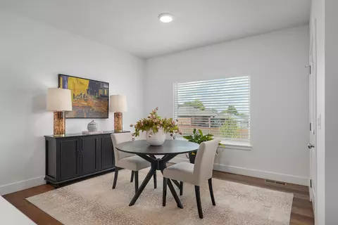Dining - 1065 W Gaslight Dr, Springfield, MO 65810 photo 1 of 2
