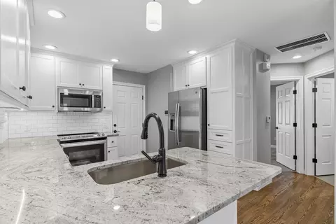 Kitchen - 3141 E Mimosa St #C, Springfield, MO 65804 photo 2 of 6