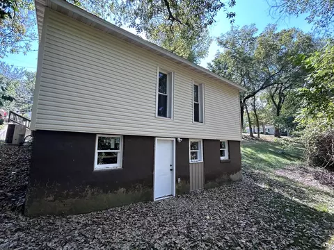 Exterior - 311 E Jackson St, Ozark, MO 65721 photo 5 of 11