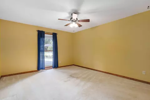 Bedroom - 4530 S Harvard Ave, Springfield, MO 65804 photo 5 of 7