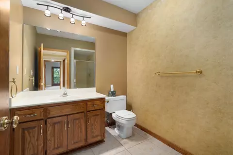 Bath - 4530 S Harvard Ave, Springfield, MO 65804 photo 6 of 7