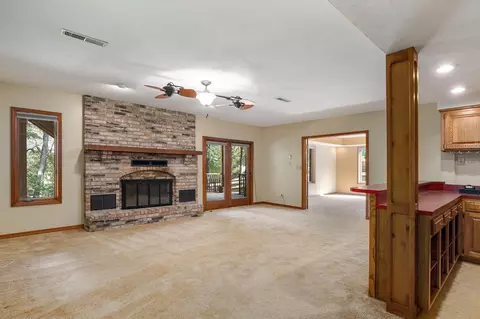 Living - 4530 S Harvard Ave, Springfield, MO 65804 photo 7 of 11