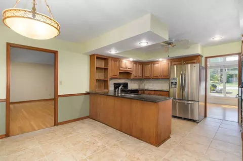 Kitchen - 4530 S Harvard Ave, Springfield, MO 65804 photo 3 of 7