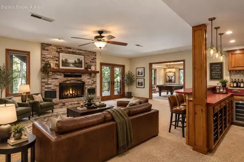 Living - 4530 S Harvard Ave, Springfield, MO 65804 photo 8 of 11
