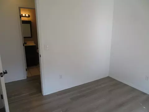 Bedroom - 110 Holly Ridge Rd, Willard, MO 65781 photo 5 of 8