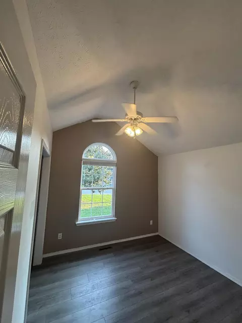 Bedroom - 110 Holly Ridge Rd, Willard, MO 65781 photo 8 of 8