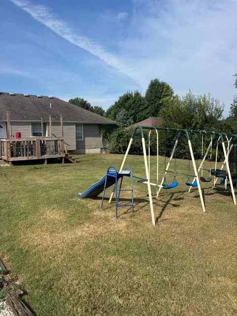 Exterior - 110 Holly Ridge Rd, Willard, MO 65781 photo 7 of 10