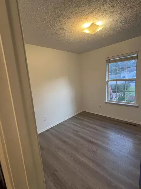 Bedroom - 110 Holly Ridge Rd, Willard, MO 65781 photo 1 of 8