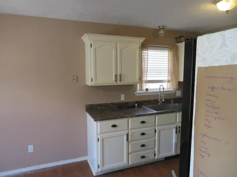 Kitchen - 110 Holly Ridge Rd, Willard, MO 65781 photo 2 of 2