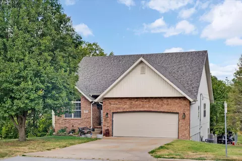 Exterior - 608 S Cully Ave, Republic, MO 65738 photo 4 of 8