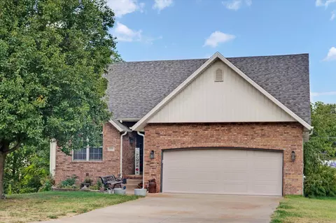 Exterior - 608 S Cully Ave, Republic, MO 65738 photo 3 of 8
