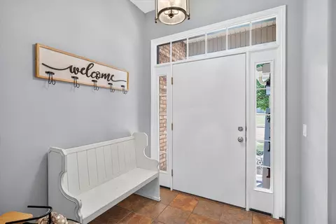 Entry Way - 608 S Cully Ave, Republic, MO 65738 photo 1 of 2