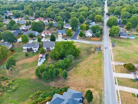 View/Area - 608 S Cully Ave, Republic, MO 65738 photo 3 of 6