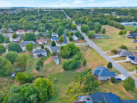 View/Area - 608 S Cully Ave, Republic, MO 65738 photo 2 of 6