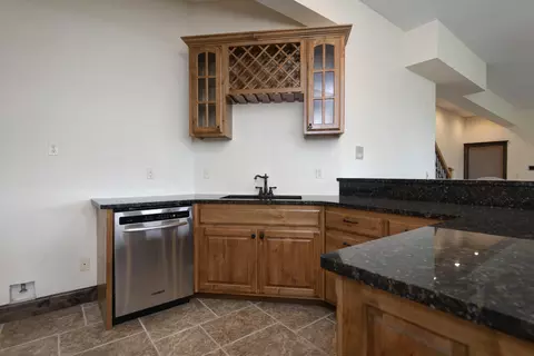 Kitchen - 6563 S Riverbridge Rd, Springfield, MO 65810 photo 5 of 5