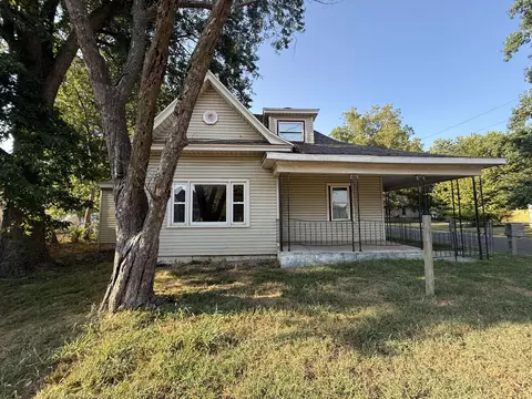 Exterior - 1701 W Chestnut St #2050 NETTLETON, Springfield, MO 65802 photo 2 of 5