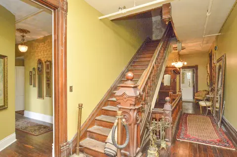 Entry Way - 924 N Main Ave, Springfield, MO 65802 photo 10 of 11