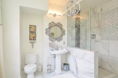 Bath - 924 N Main Ave, Springfield, MO 65802 photo 12 of 16