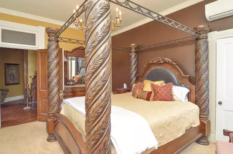 Bedroom - 924 N Main Ave, Springfield, MO 65802 photo 11 of 13