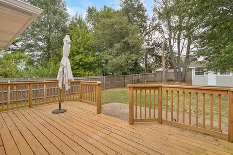 Exterior - 1560 S Timbercreek Ave, Springfield, MO 65807 photo 5 of 11