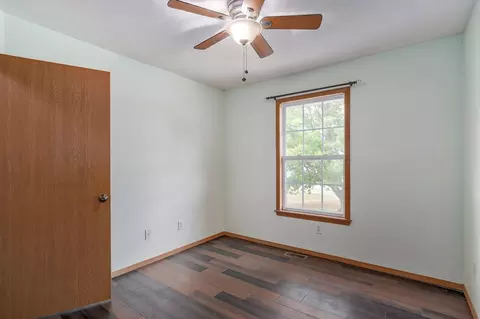 Bedroom - 1560 S Timbercreek Ave, Springfield, MO 65807 photo 1 of 2