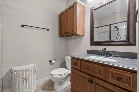 Bath - 56 Mountain View Ct, Branson West, MO 65737 photo 2 of 5