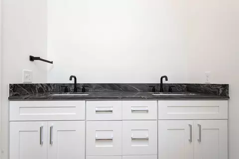 Bath - 2930 W Olive St, Springfield, MO 65802 photo 2 of 4