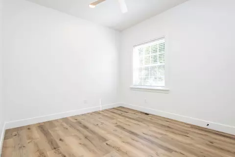 Bedroom - 2930 W Olive St, Springfield, MO 65802 photo 3 of 3