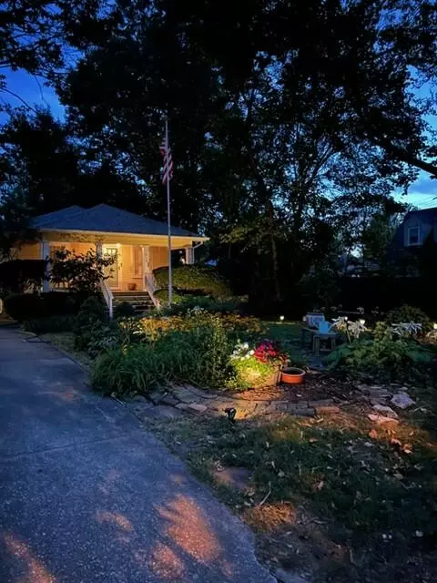 Exterior - 1410 E Stanford St, Springfield, MO 65804 photo 15 of 15
