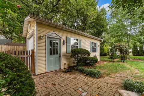 Exterior - 1410 E Stanford St, Springfield, MO 65804 photo 10 of 15
