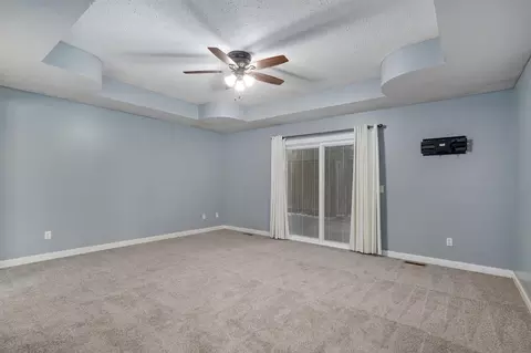 Living - 515 N Ellen St, Nixa, MO 65714 photo 4 of 5