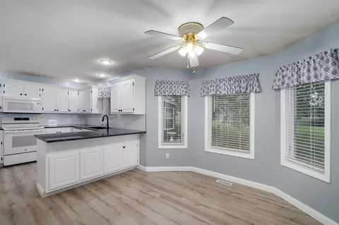 Kitchen - 515 N Ellen St, Nixa, MO 65714 photo 2 of 5