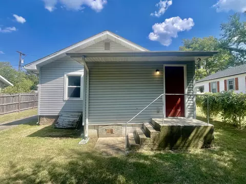 Exterior - 2423 N Fremont Ave, Springfield, MO 65803 photo 2 of 3