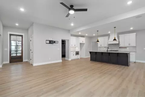 Other - 4898 S Sycamore Ave, Springfield, MO 65810 photo 2 of 11