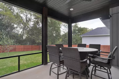 Exterior - 4898 S Sycamore Ave, Springfield, MO 65810 photo 4 of 10