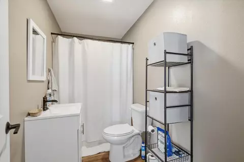 Bath - 1663 Swan Ln, Mansfield, MO 65704 photo 3 of 3