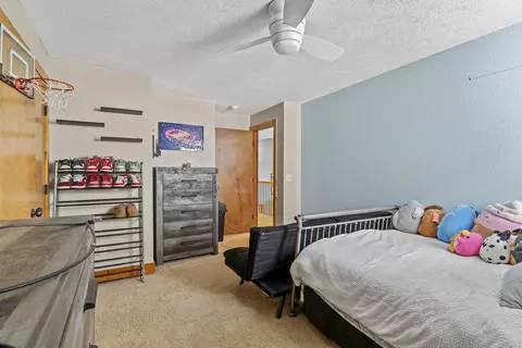 Bedroom - 900 E Welch St, Nixa, MO 65714 photo 6 of 10