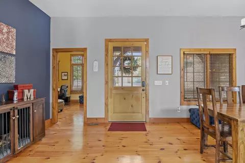 Entry Way - 900 E Welch St, Nixa, MO 65714 photo 1 of 6