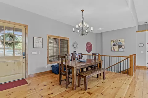 Dining - 900 E Welch St, Nixa, MO 65714 photo 2 of 2