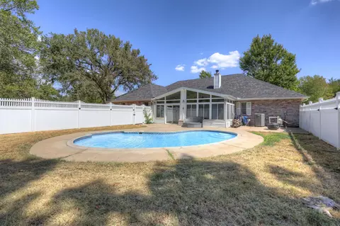 Exterior - 407 Split Rail Dr, Joplin, MO 64801 photo 9 of 13