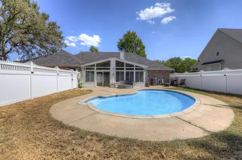 Exterior - 407 Split Rail Dr, Joplin, MO 64801 photo 3 of 13