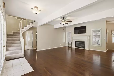 Living - 407 Split Rail Dr, Joplin, MO 64801 photo 2 of 5