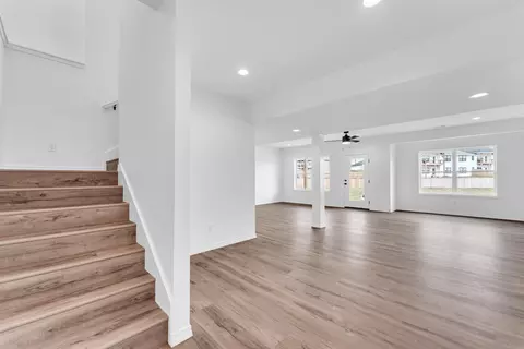 Living - 675 W Castor Loop, Nixa, MO 65714 photo 4 of 5