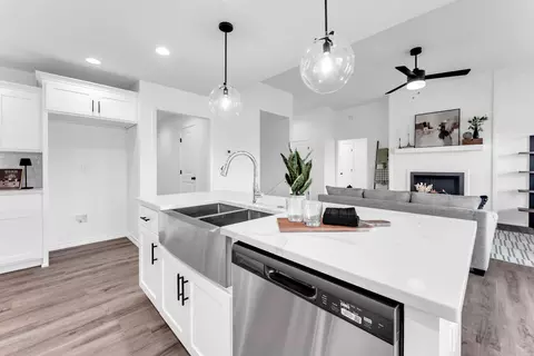 Kitchen - 675 W Castor Loop, Nixa, MO 65714 photo 1 of 4