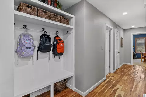 Entry Way - 4625 S Turnberry Ave, Springfield, MO 65810 photo 2 of 5