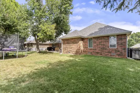 Exterior - 4625 S Turnberry Ave, Springfield, MO 65810 photo 5 of 7