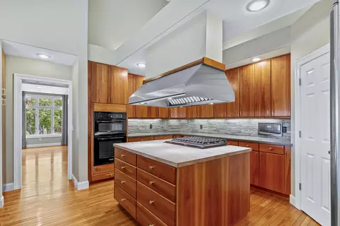 Kitchen - 740 Russel Ridge Rd, Nixa, MO 65714 photo 4 of 7