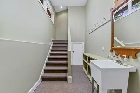 Entry Way - 740 Russel Ridge Rd, Nixa, MO 65714 photo 4 of 4